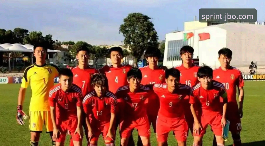 U19国足闪电破门vs哥伦比亚红牌罚下：土伦杯一球小胜背后的战术博弈